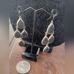 Dangle Teardrop Earrings in Black and Gold